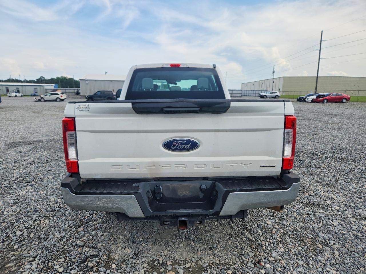 2017 Ford F250 Super Duty - Image 6