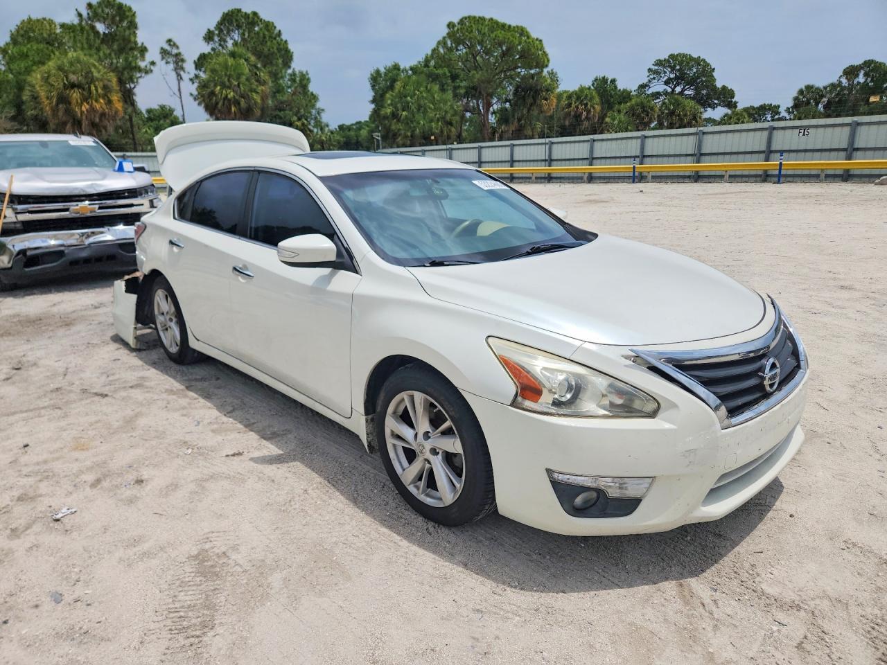2014 Nissan Altima - Фото 4