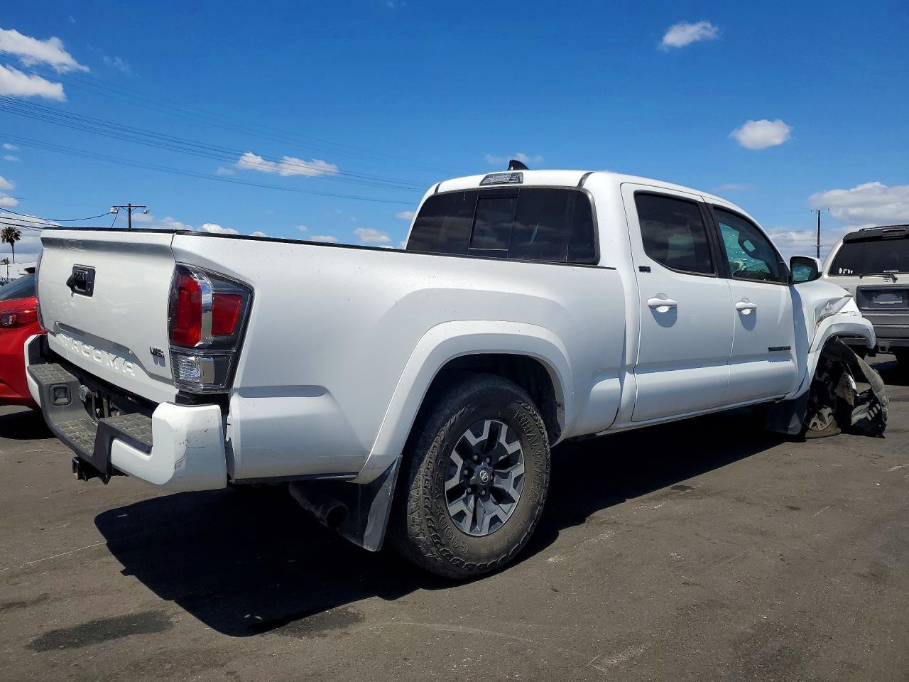 2022 Toyota Tacoma Sr5 V6 - Image 3