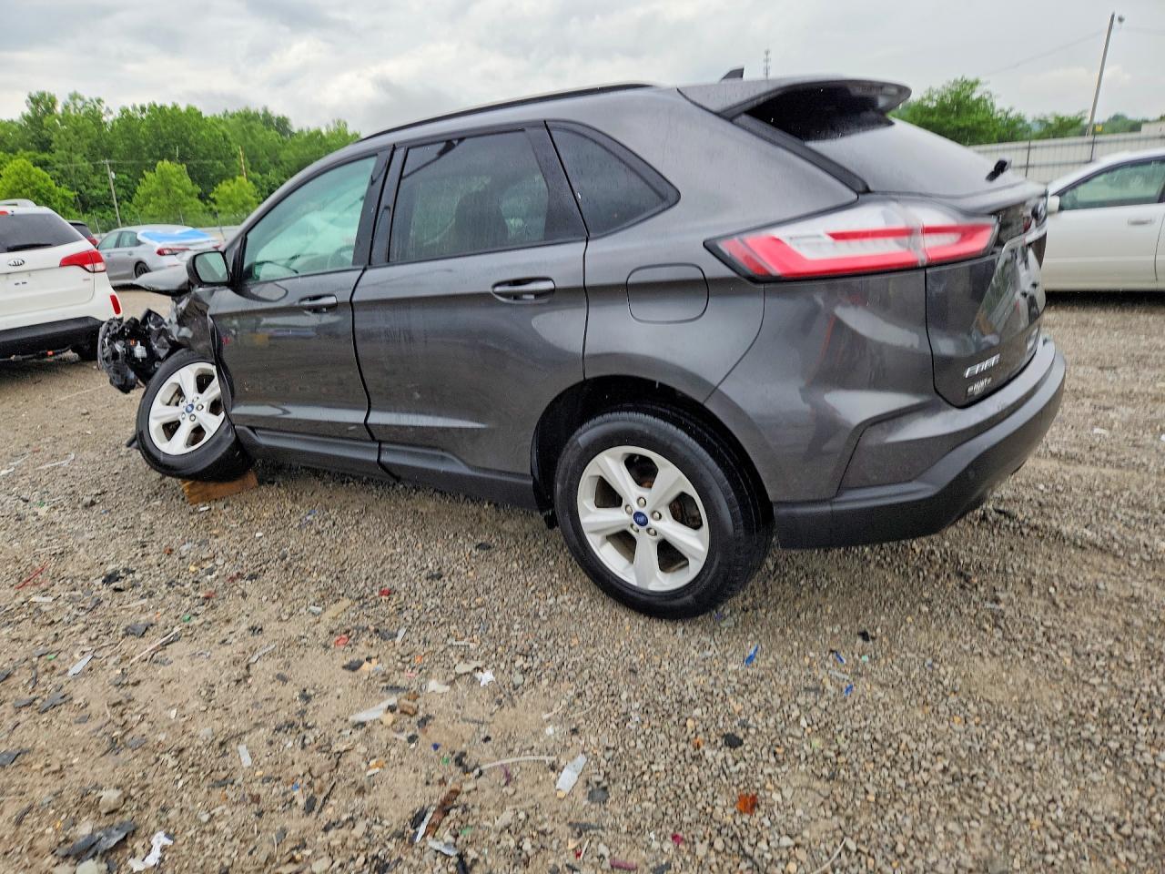2020 Ford Edge Se - Фото 2