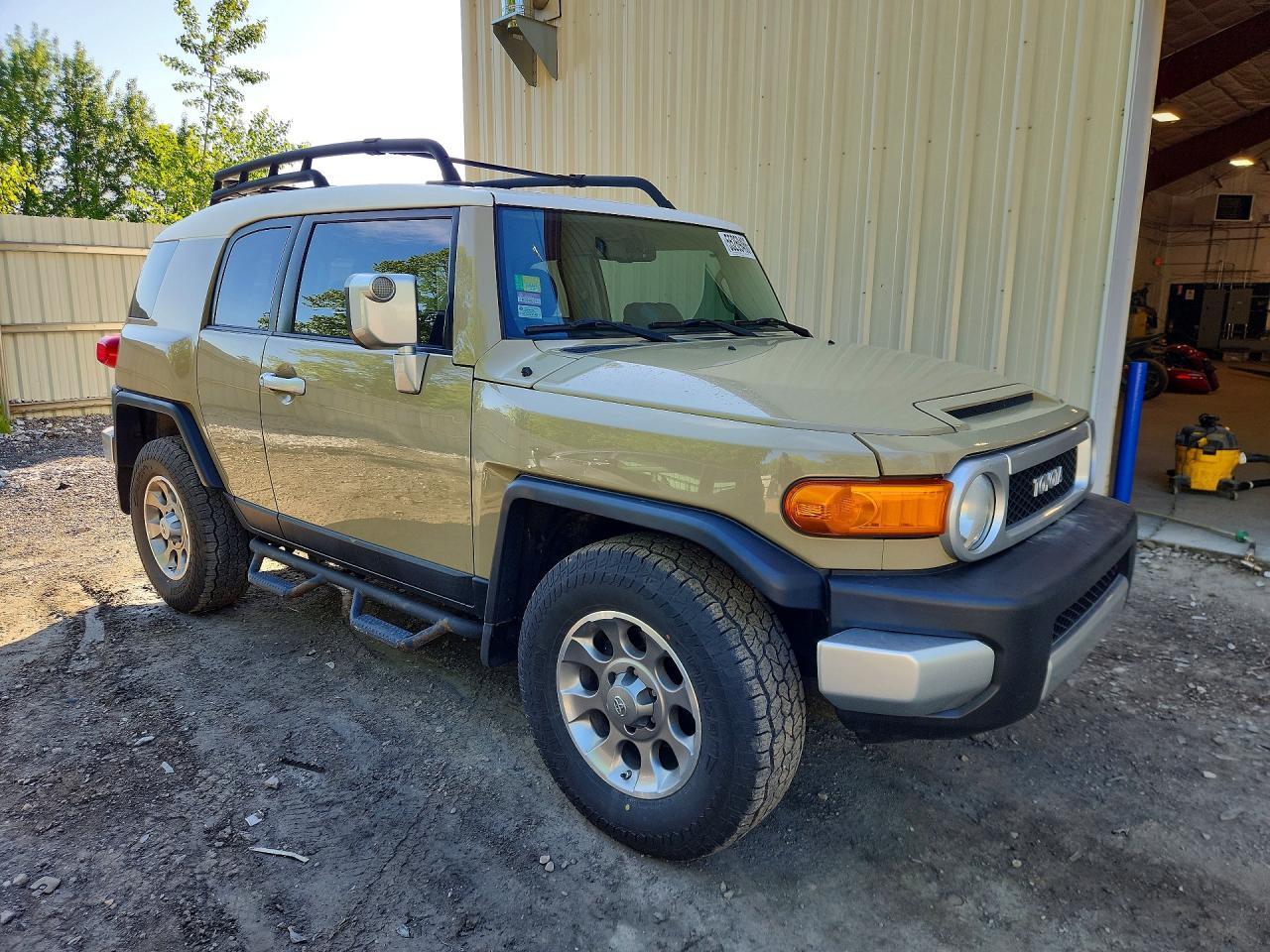 2011 Toyota Fj Cruiser Base - Image 4