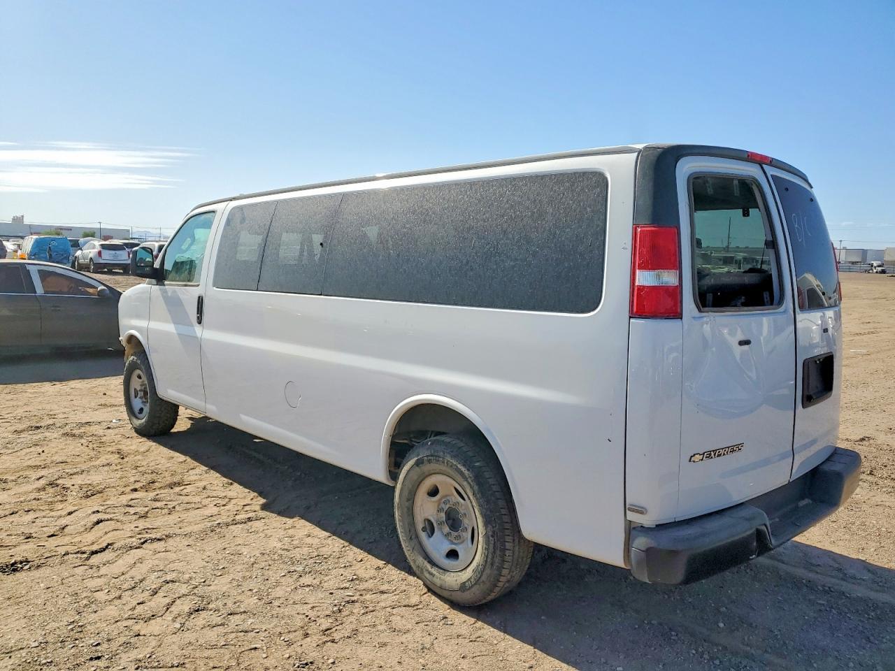 2020 Chevrolet Express G3500 Ls 6.0L V8 Passenger - Фото 3