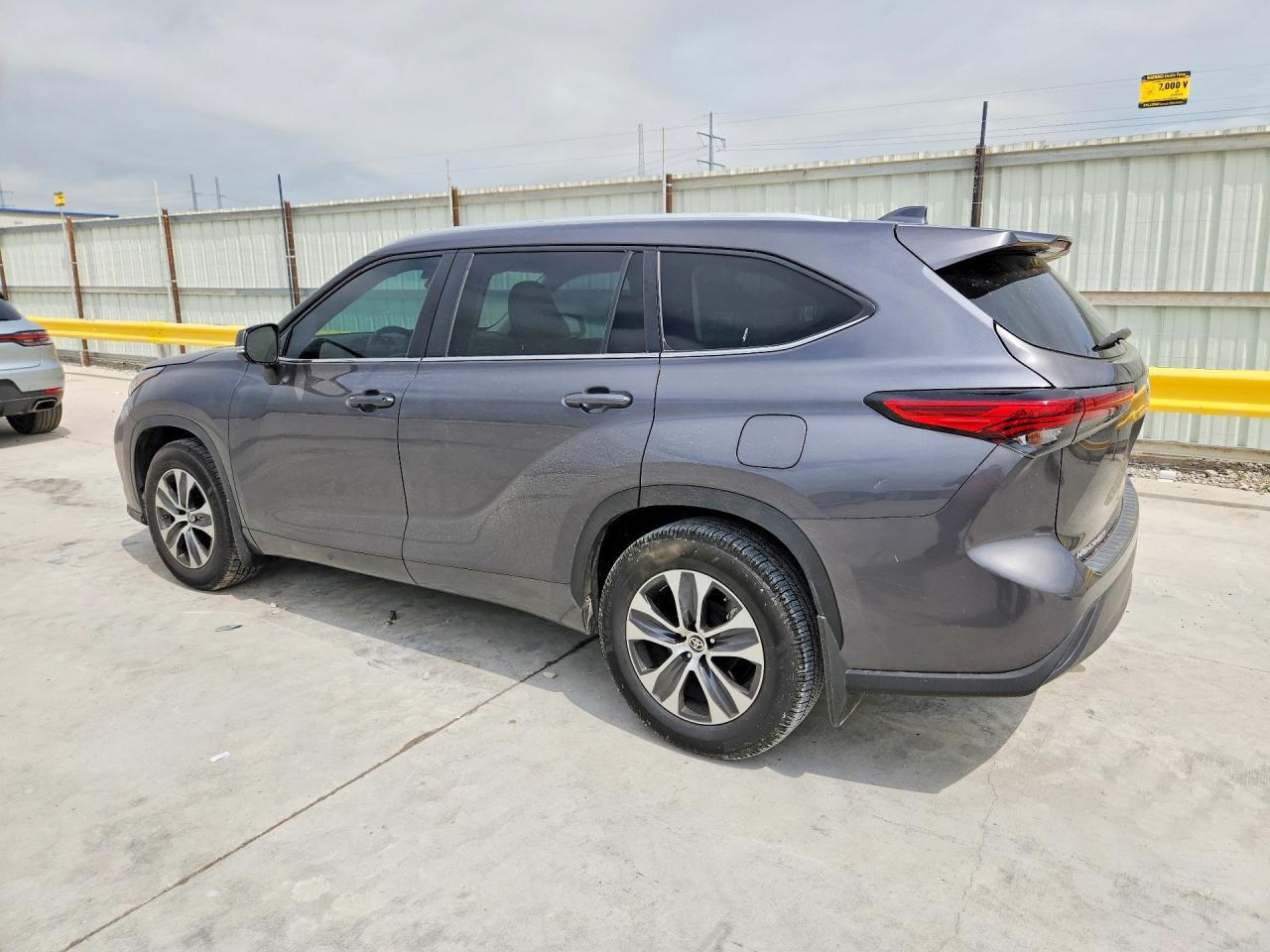 2023 Toyota Highlander Xle - Фото 2
