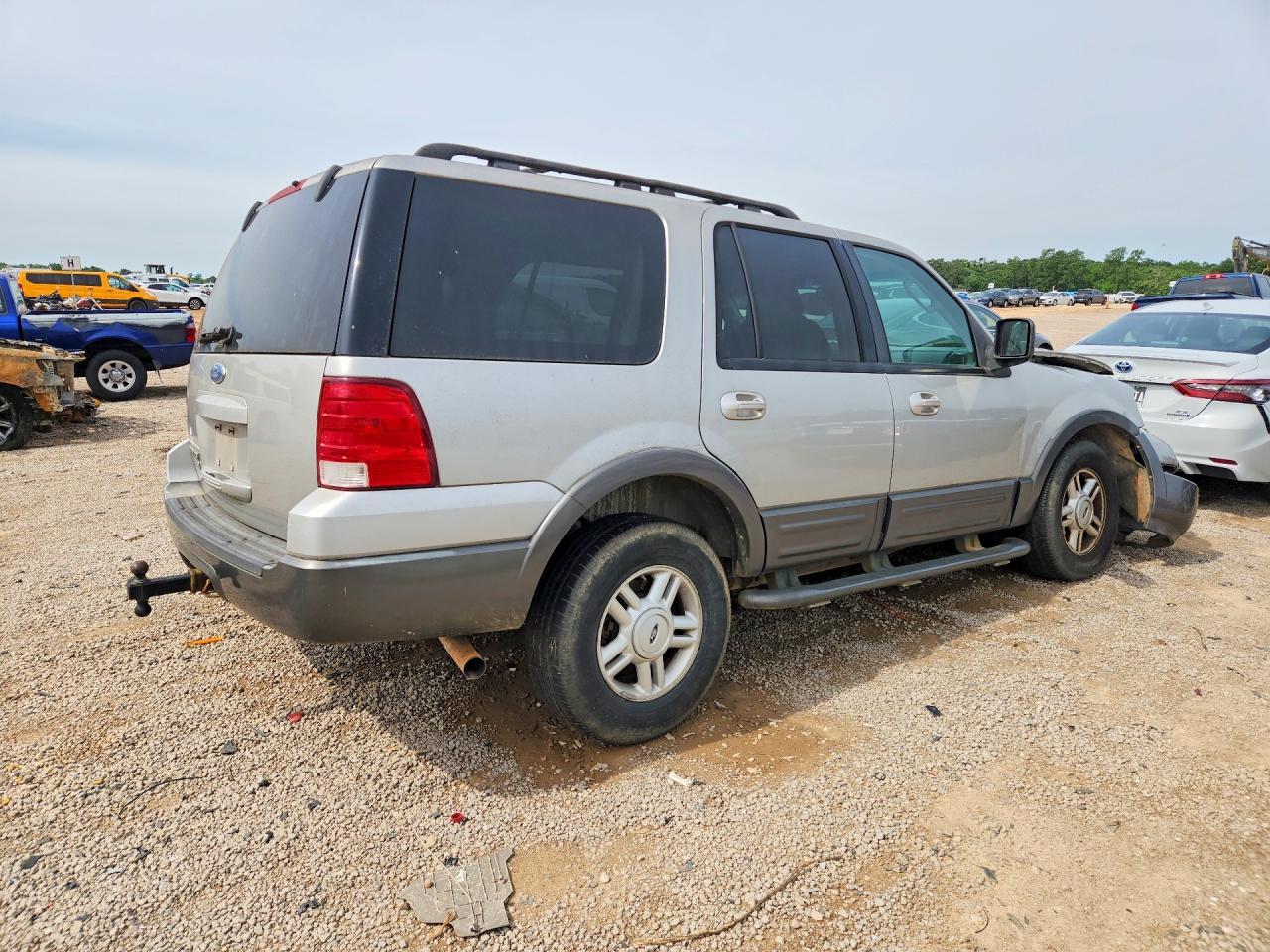 2005 Ford Expedition Xlt - Фото 3