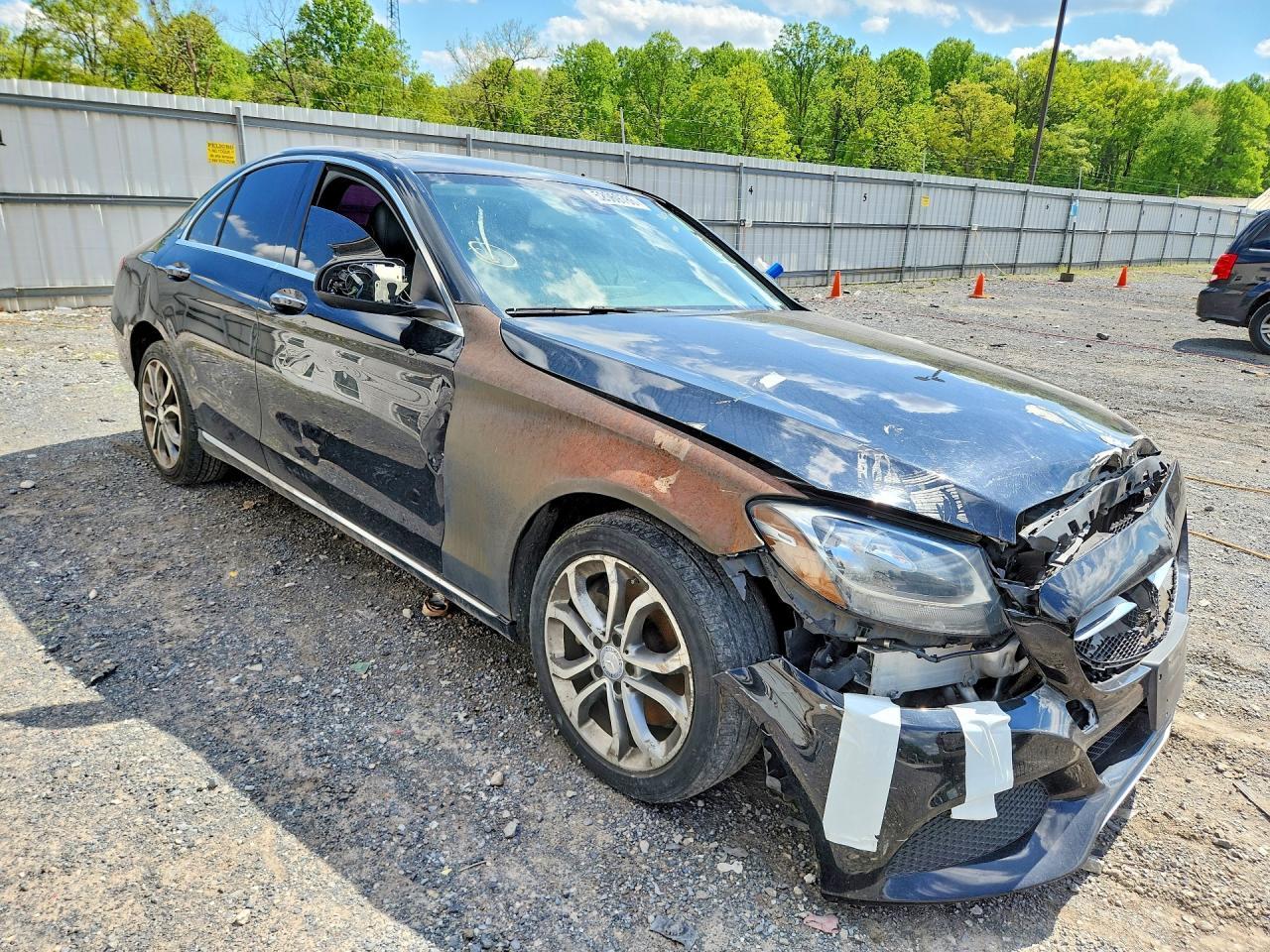 2016 Mercedes-Benz C 300 4Matic - Image 4