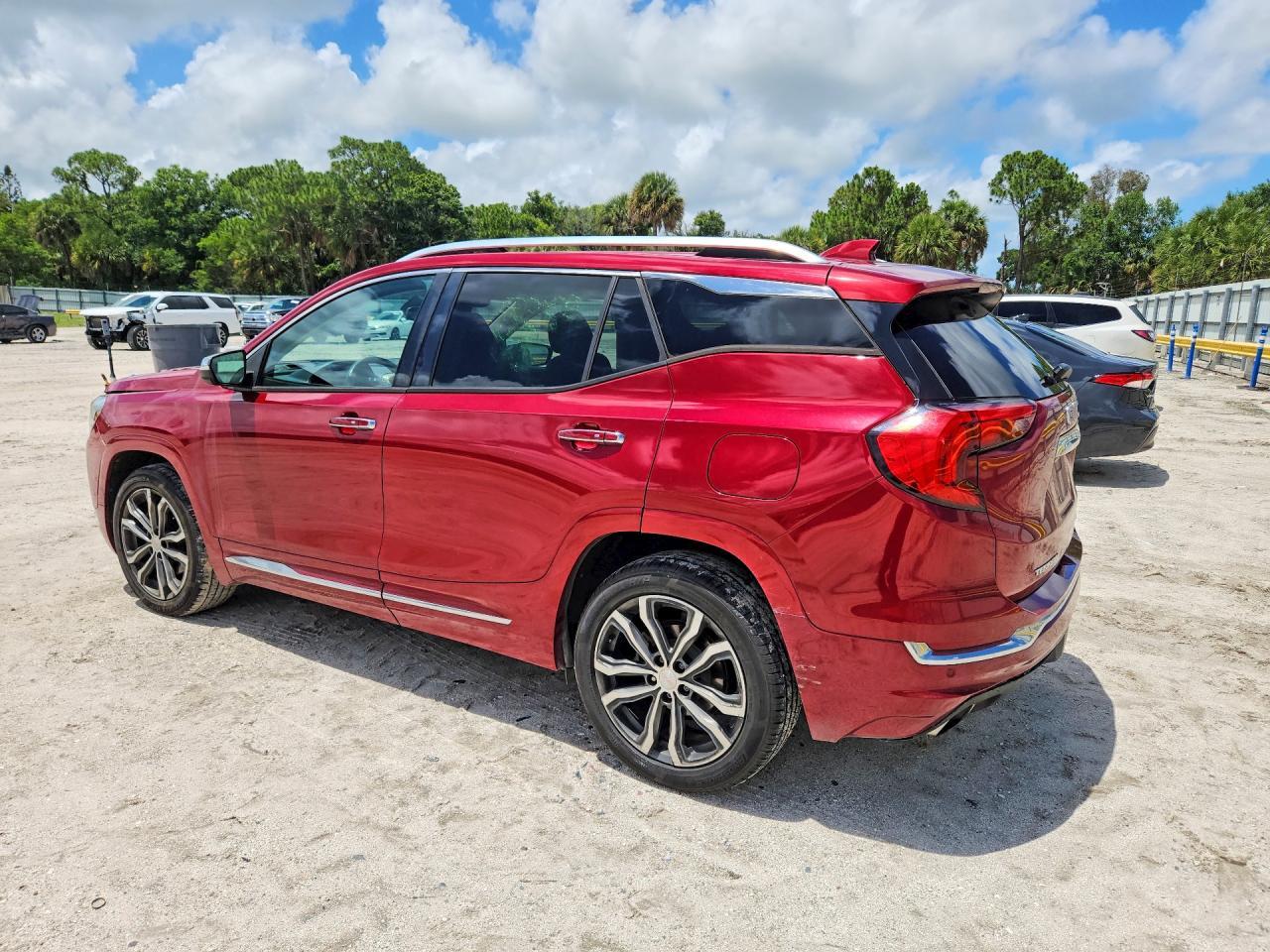 2018 GMC Terrain Denali - Фото 2