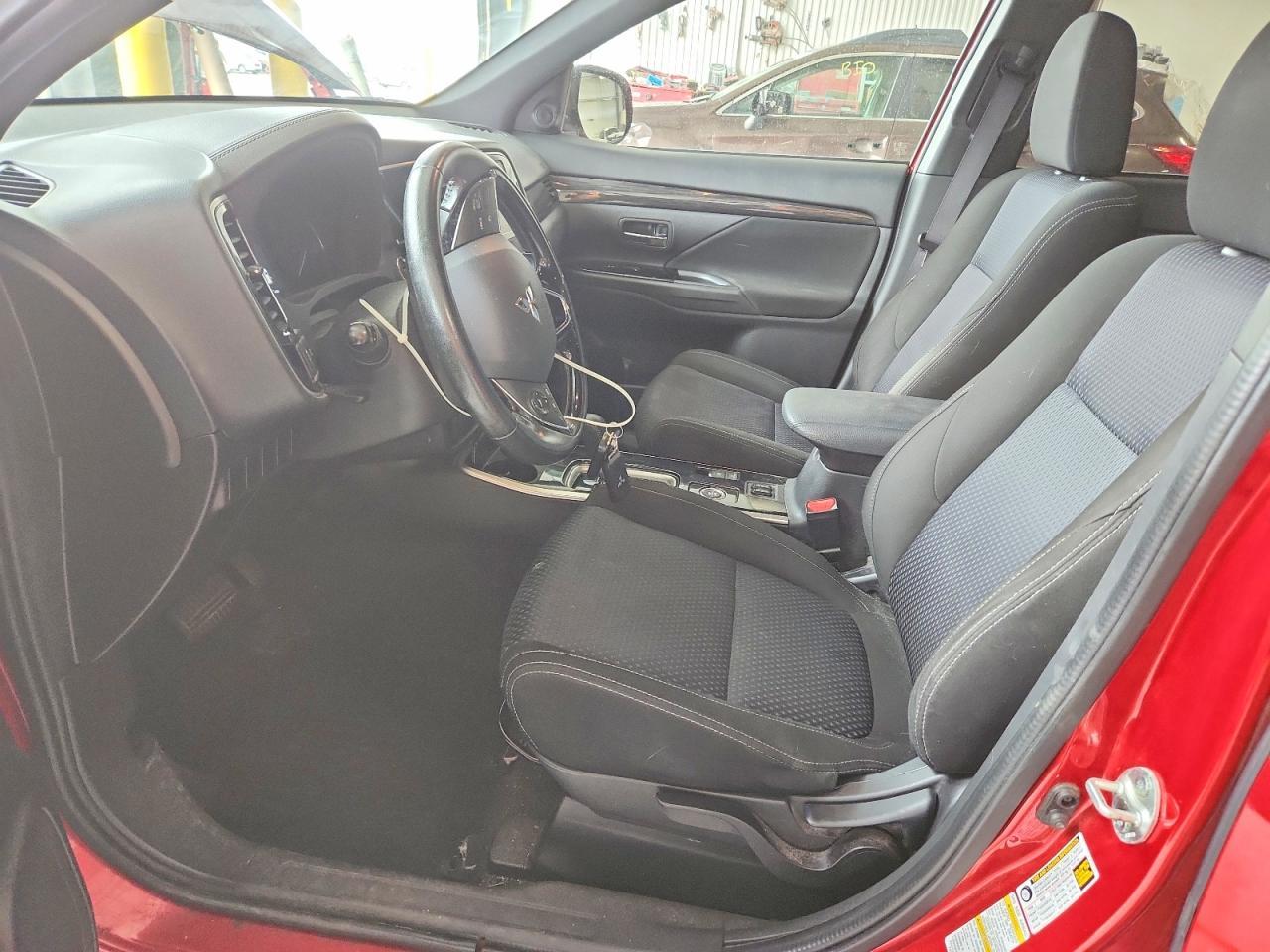 2018 Mitsubishi Outlander Se - Image 7
