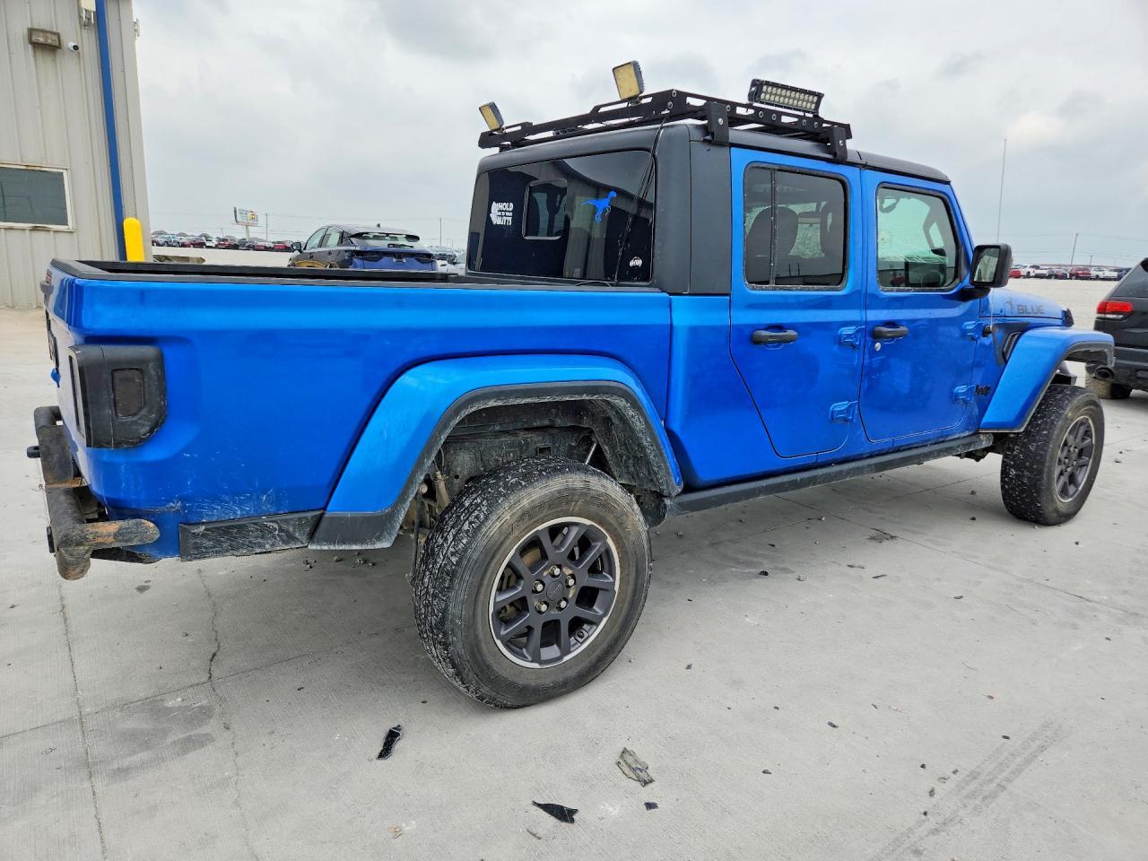2021 Jeep Gladiator Sport - Фото 3