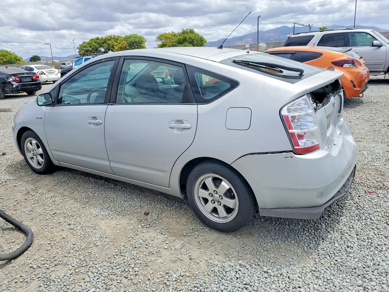 2008 Toyota Prius Base - Image 2