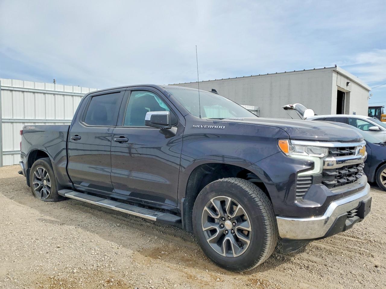 2022 Chevrolet Silverado K1500 Lt - Image 4
