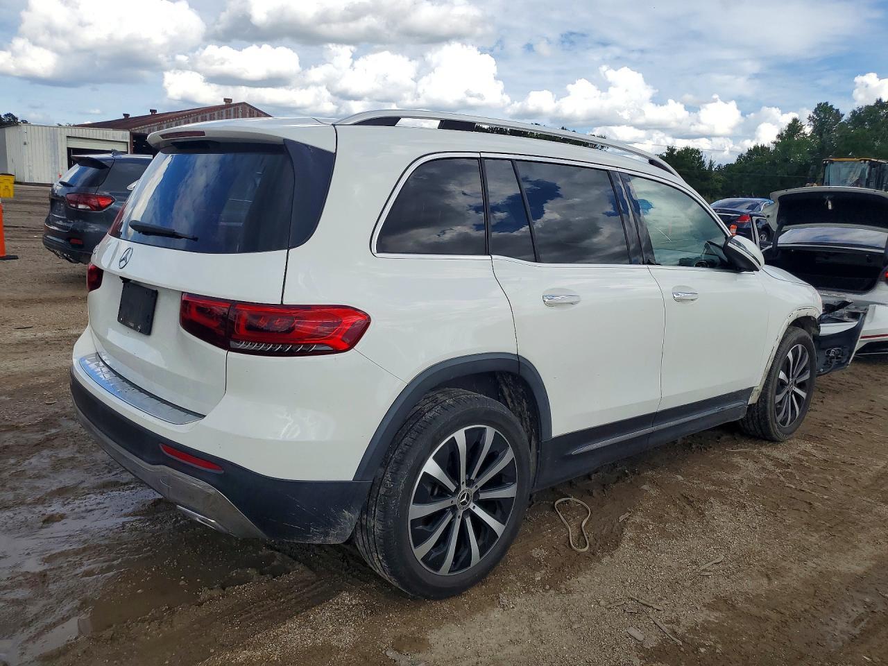 2021 Mercedes-Benz Glb 250 - Image 3