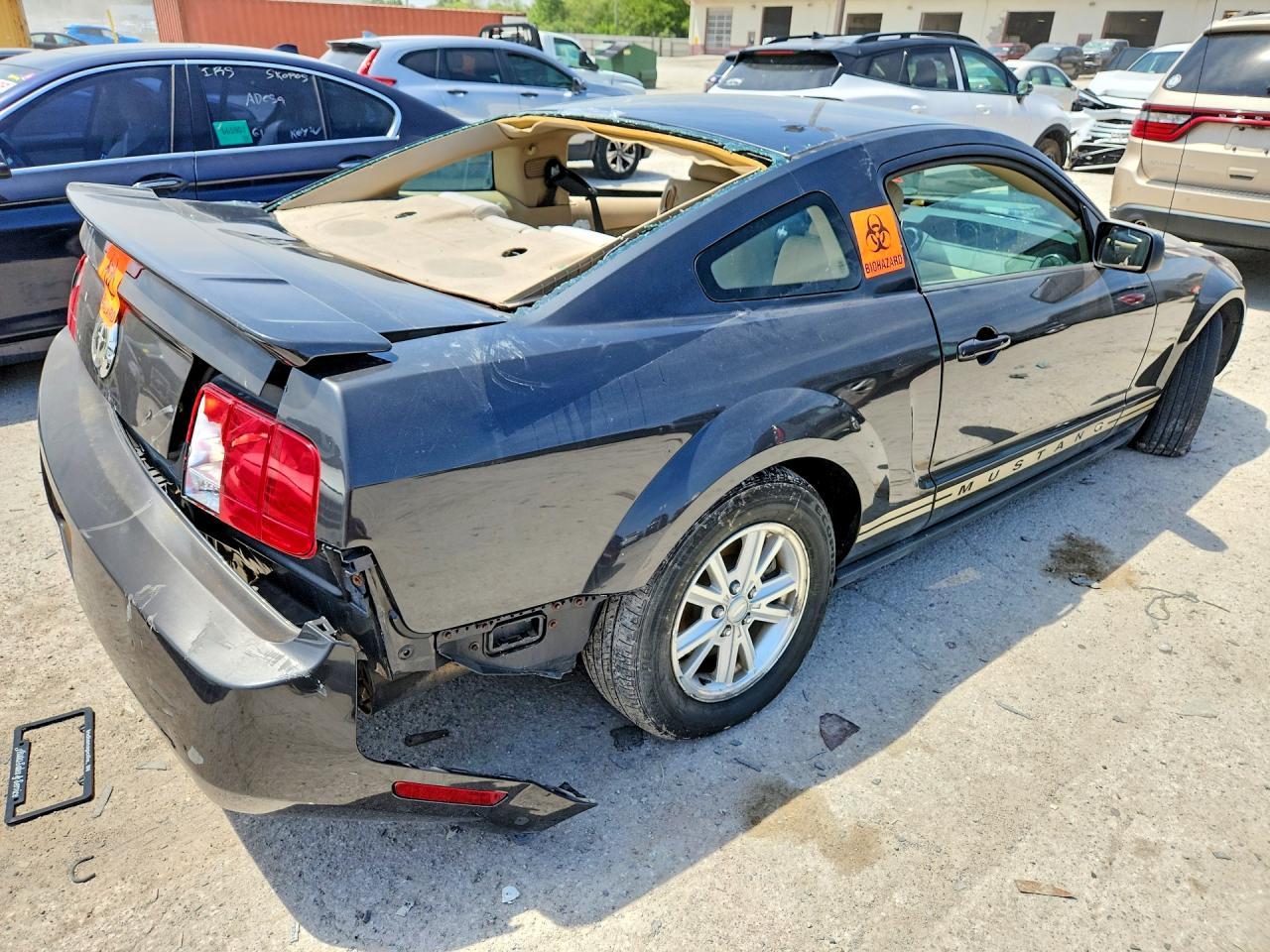 2008 Ford Mustang - Фото 3