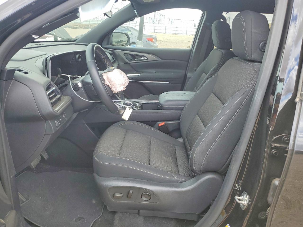 2025 Chevrolet Traverse Lt - Image 7