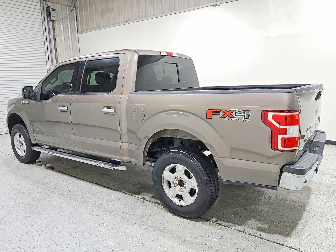 2018 Ford F150 Supercrew - Фото 2