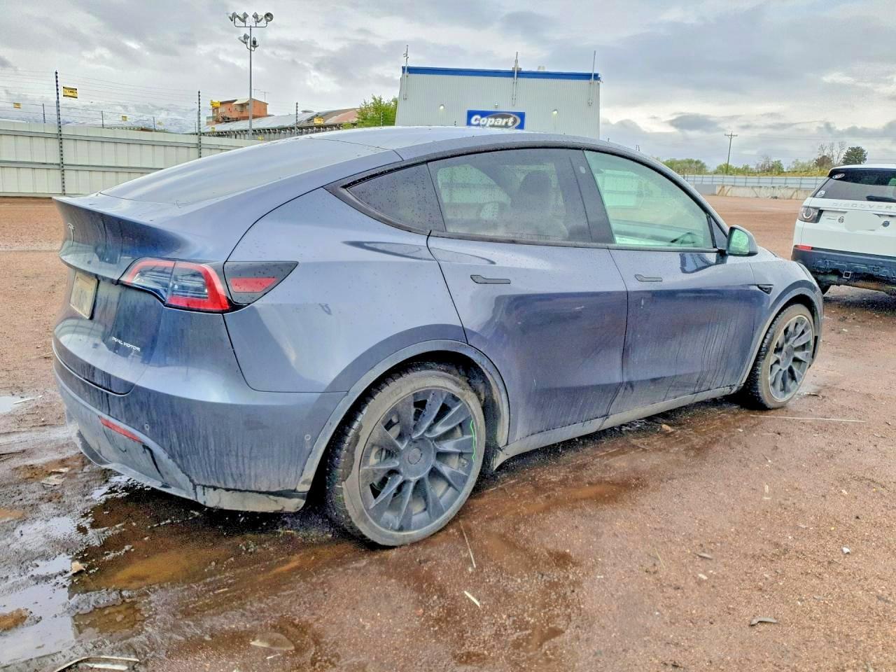 2022 Tesla Model Y - Фото 3