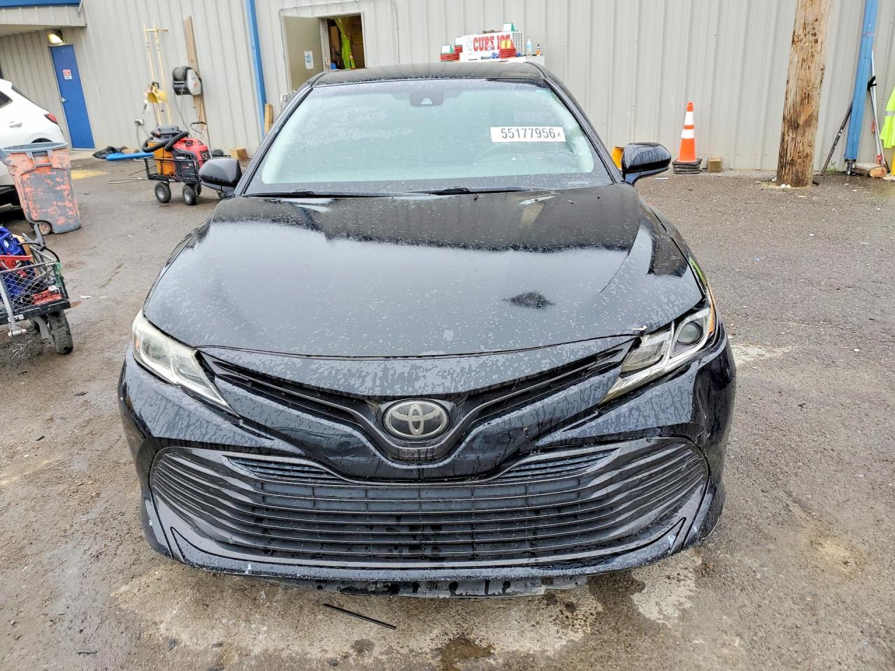 2018 Toyota Camry Le - Фото 5