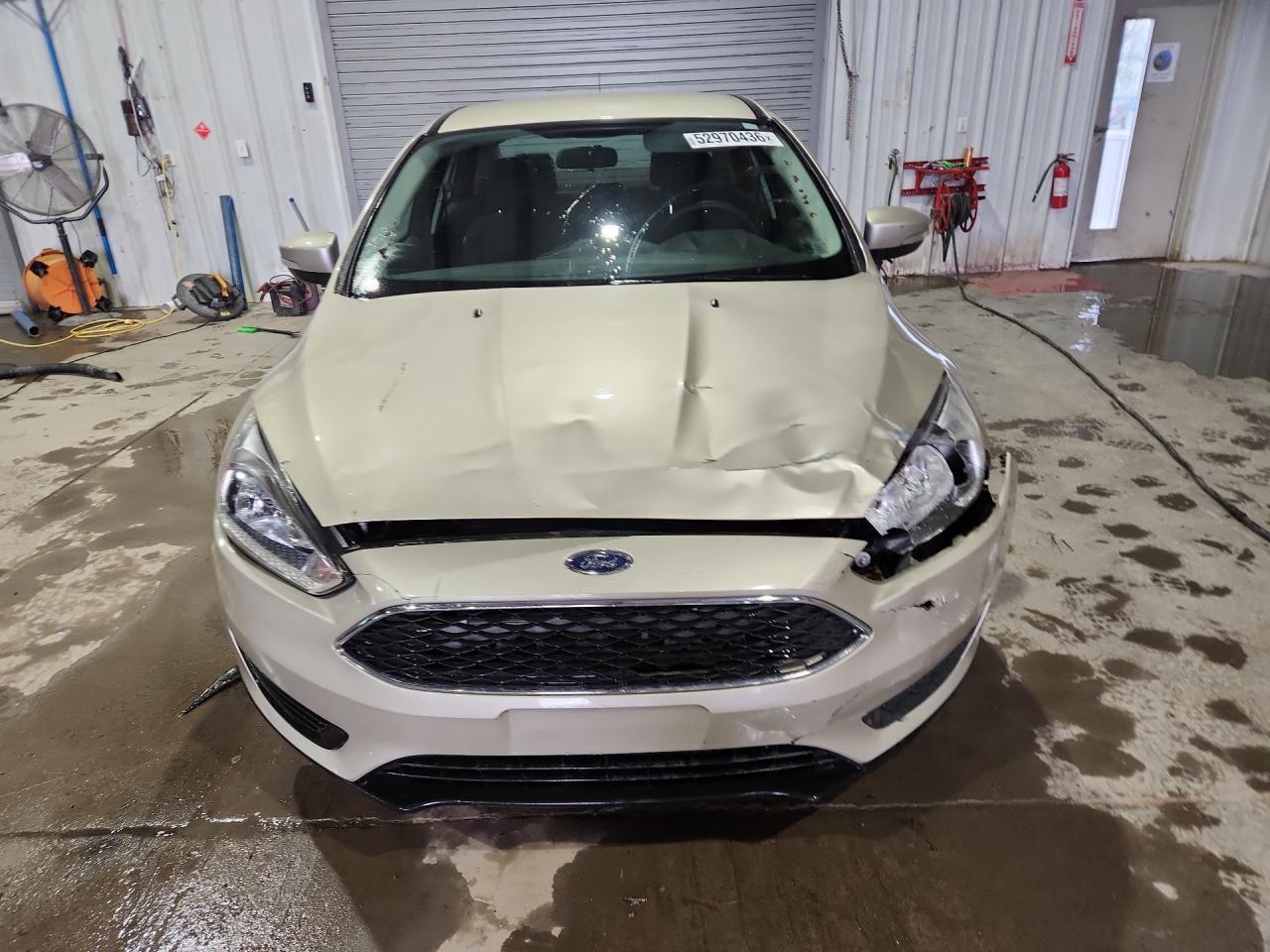 2017 Ford Focus Se - Image 5