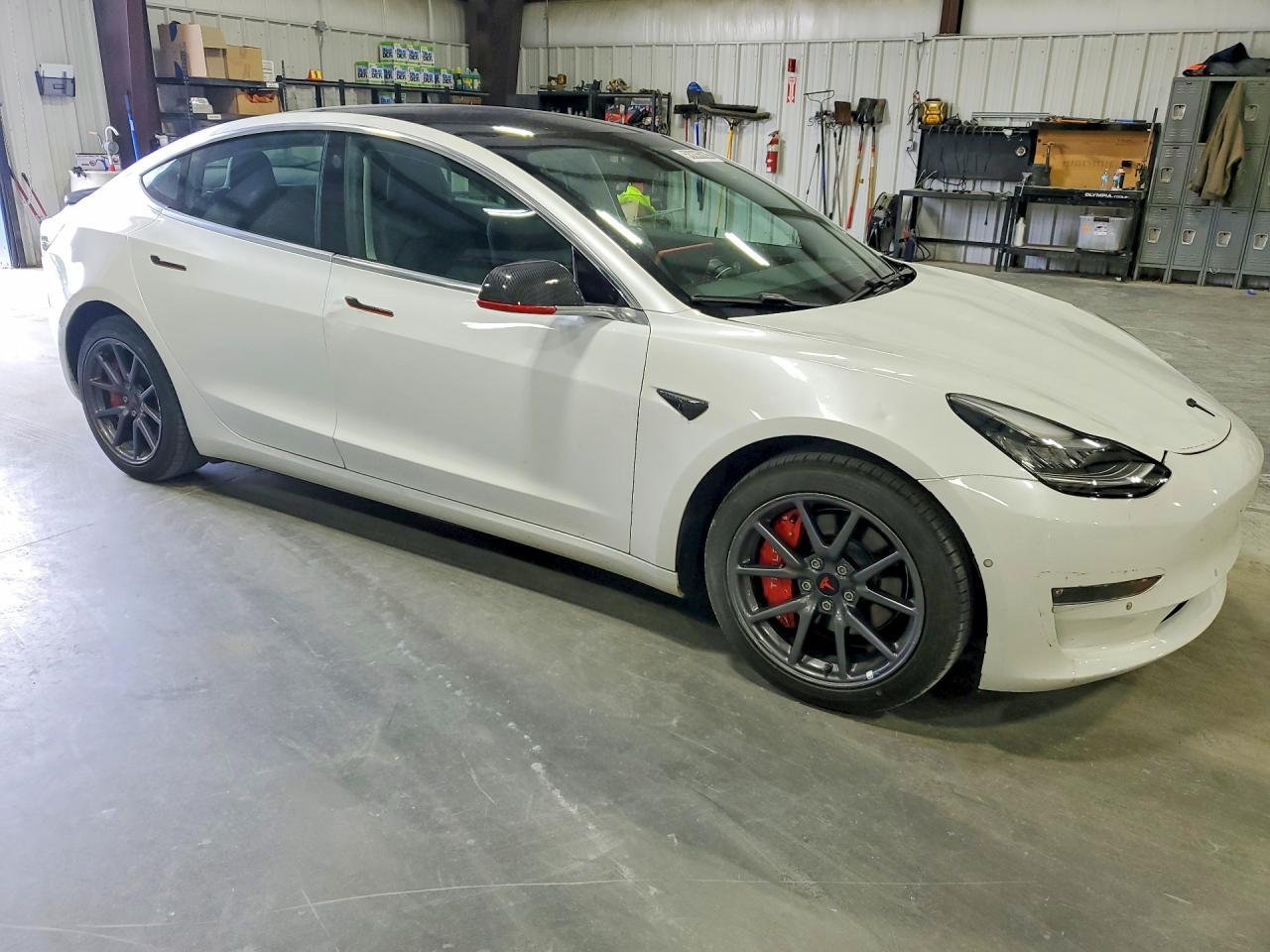 2020 Tesla Model 3 - Image 4