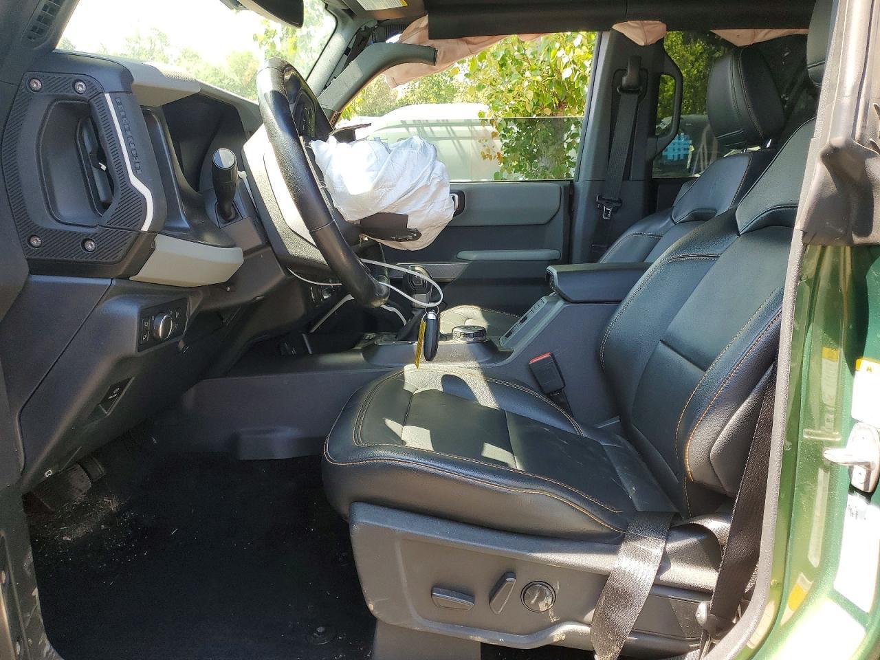 2022 Ford Bronco Base - Image 7