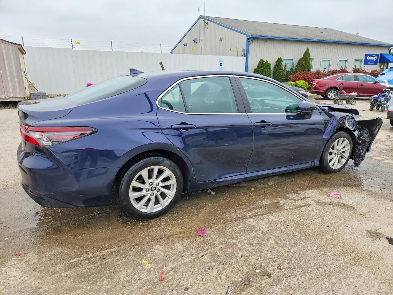 2021 Toyota Camry Le - Image 3