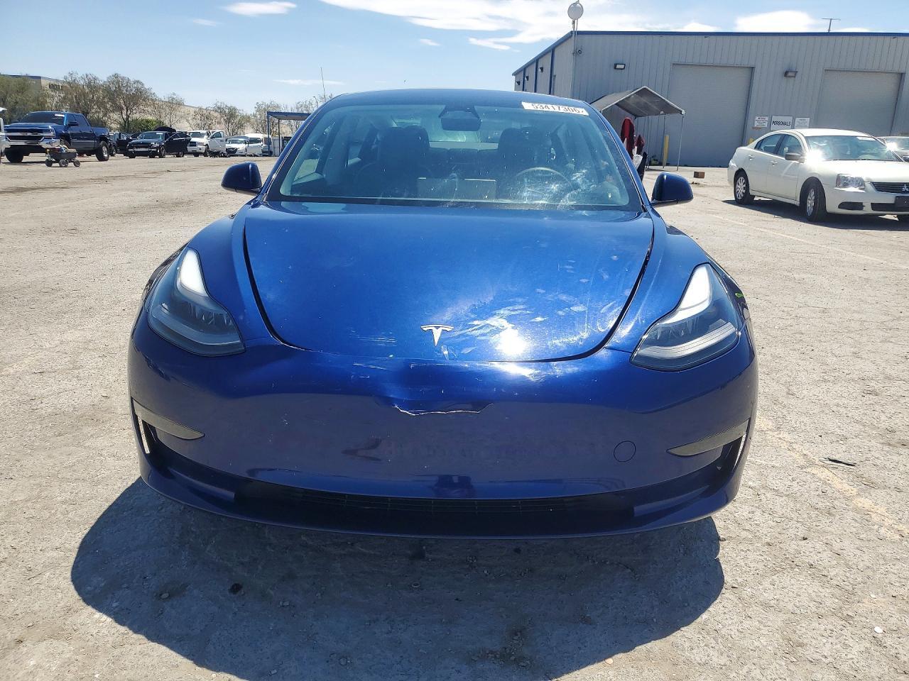 2023 Tesla Model 3 - Фото 5