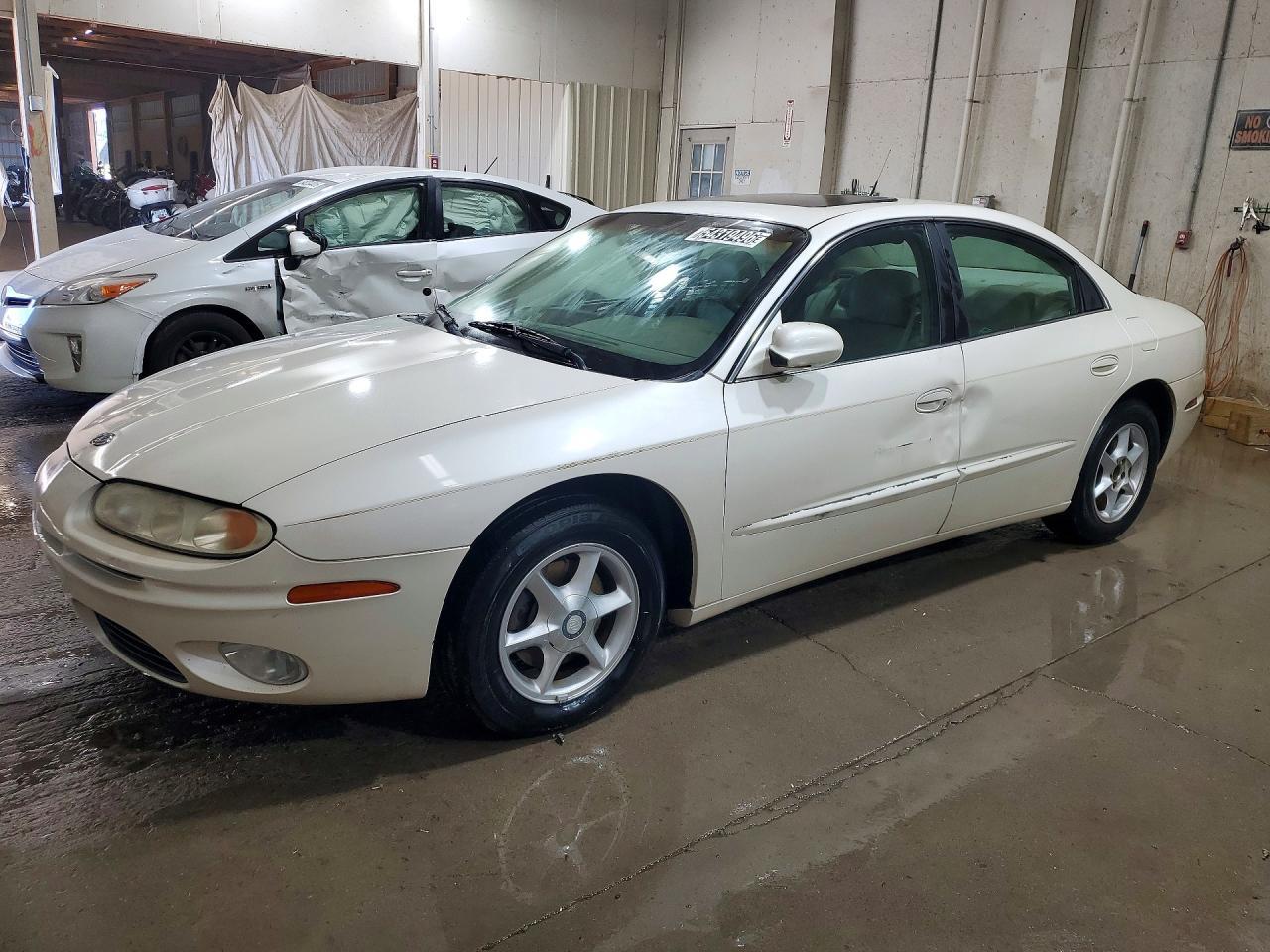 2002 Oldsmobile Aurora