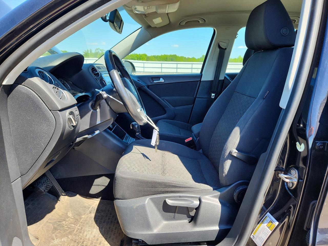 2014 Volkswagen Tiguan S - Фото 7
