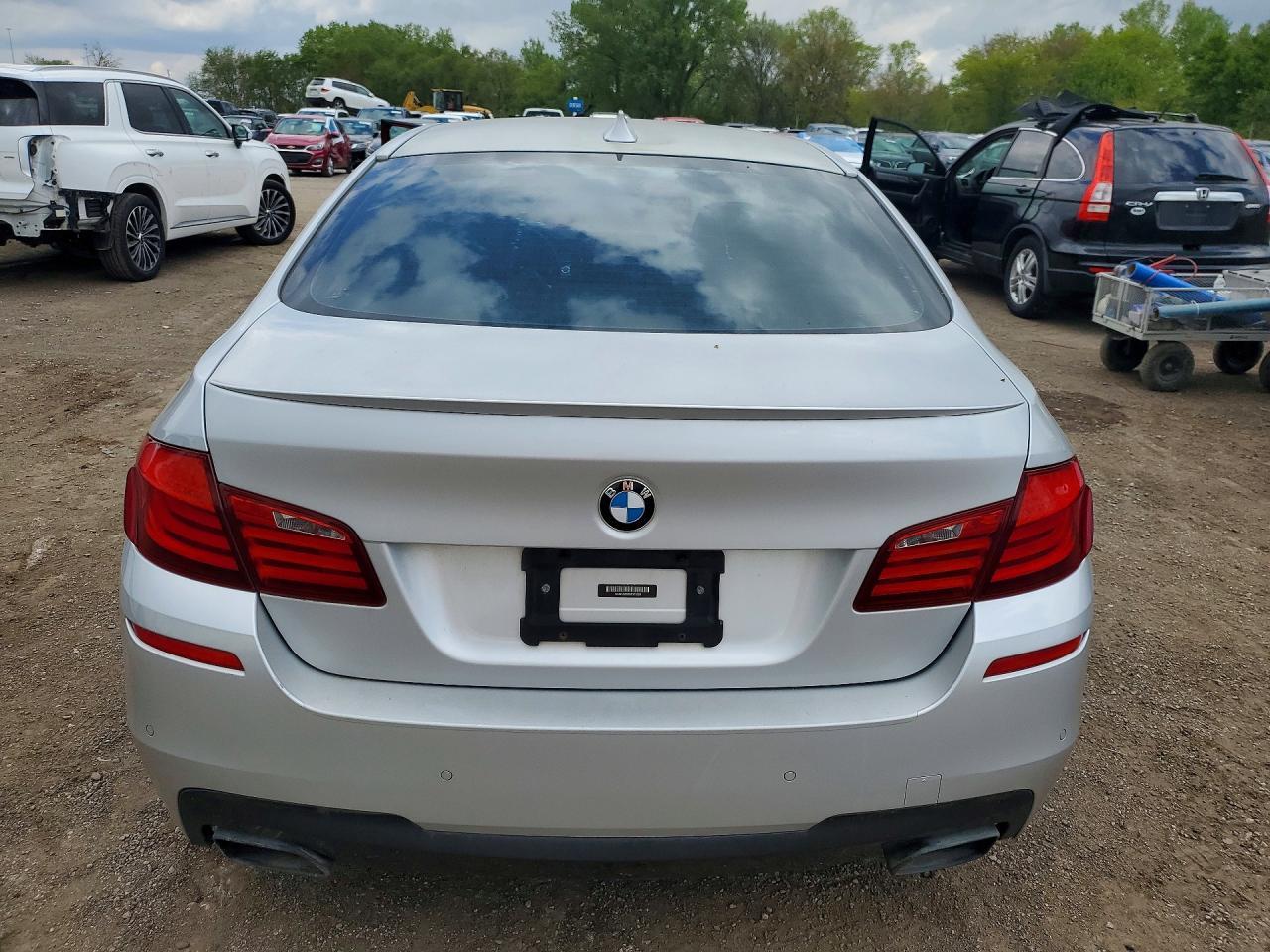 2013 BMW 550 Xi - Фото 6