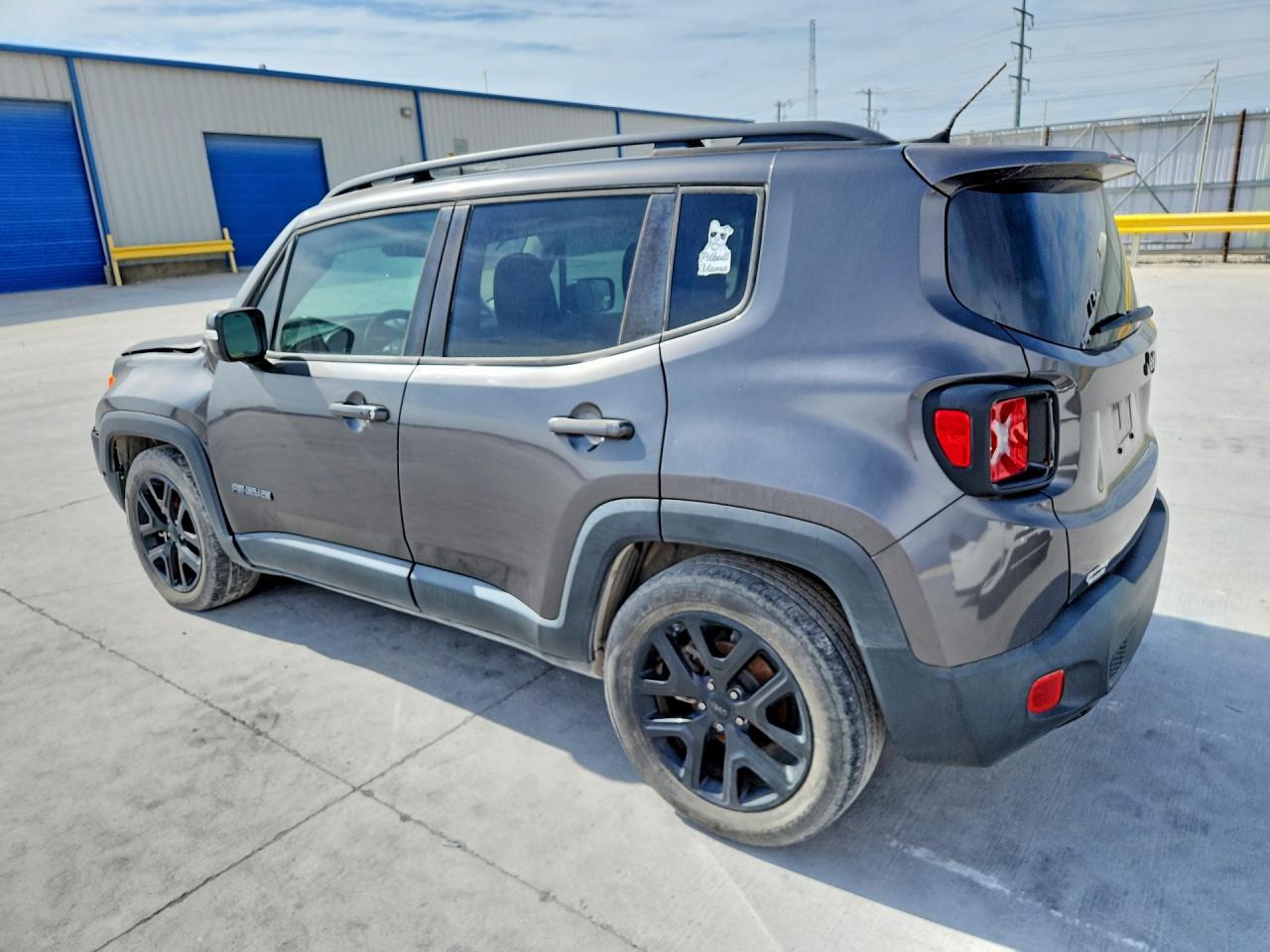 2017 Jeep Renegade - Image 2