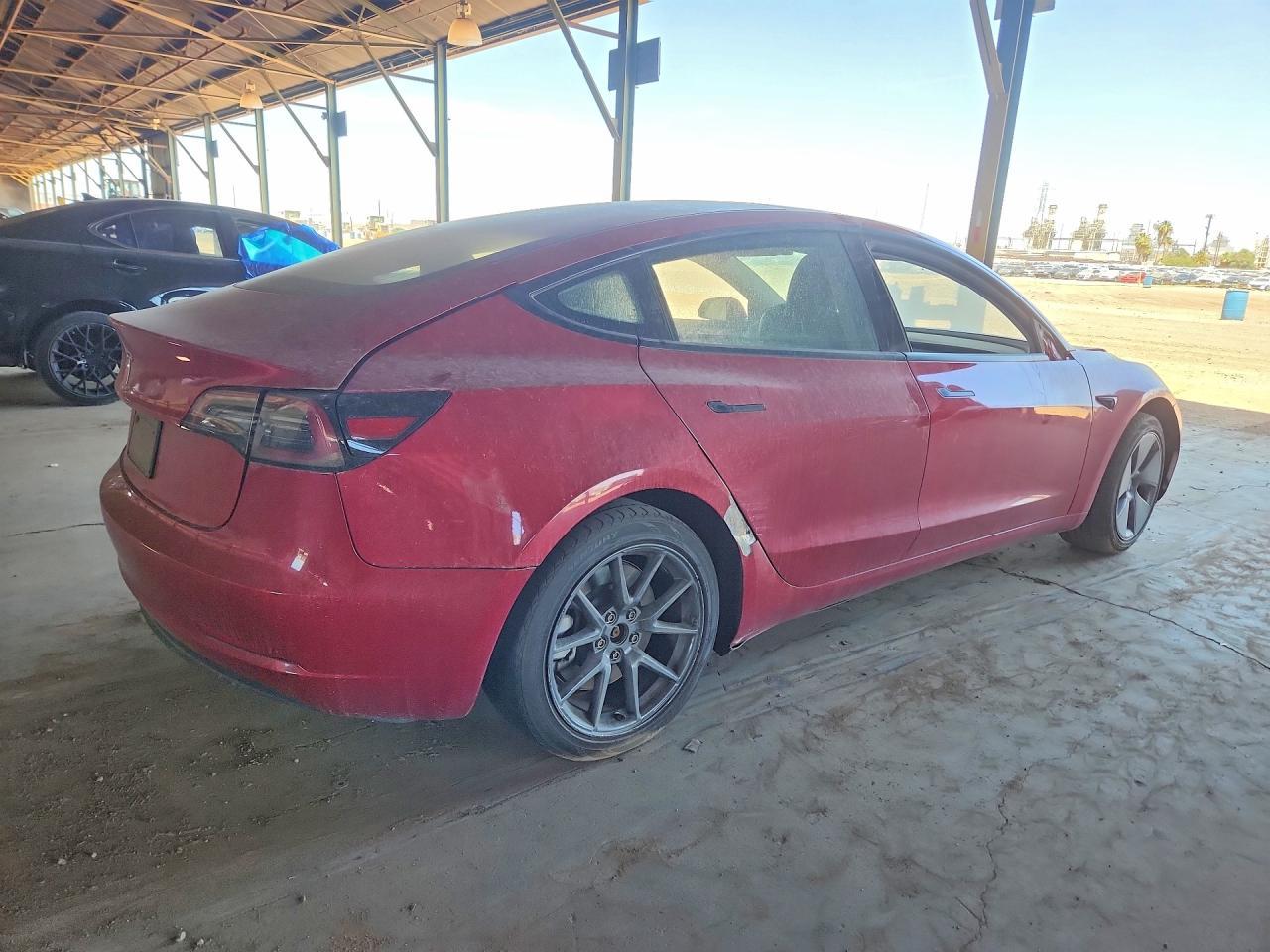 2023 Tesla Model 3 - Фото 3