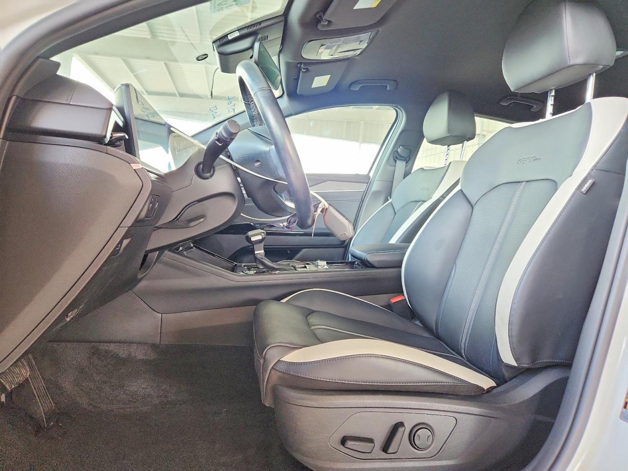 2025 Kia K5 Gt Line - Фото 7