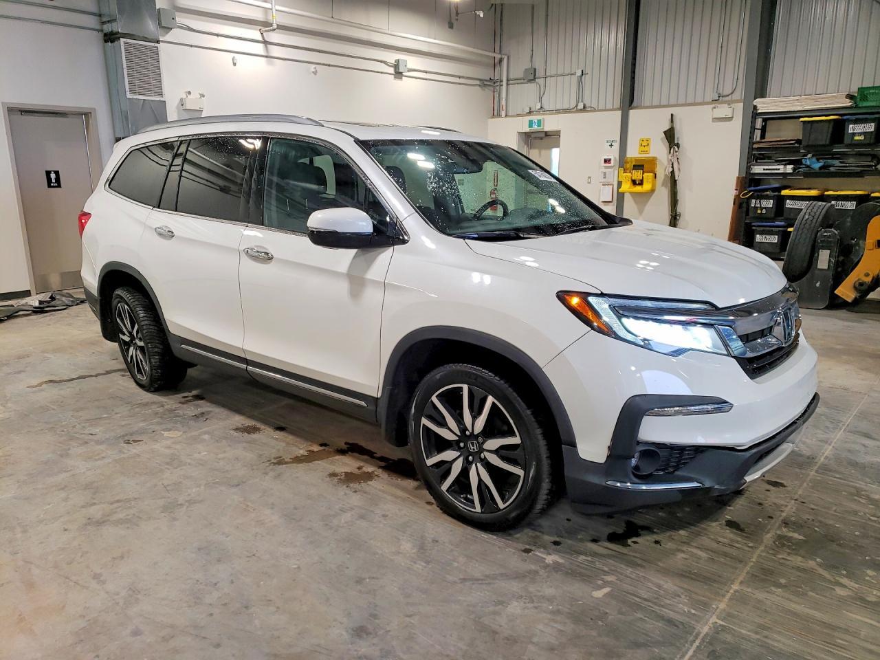 2021 Honda Pilot Touring - Image 4