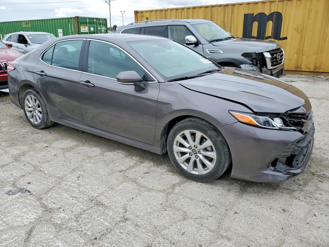 2020 Toyota Camry Le - Image 4