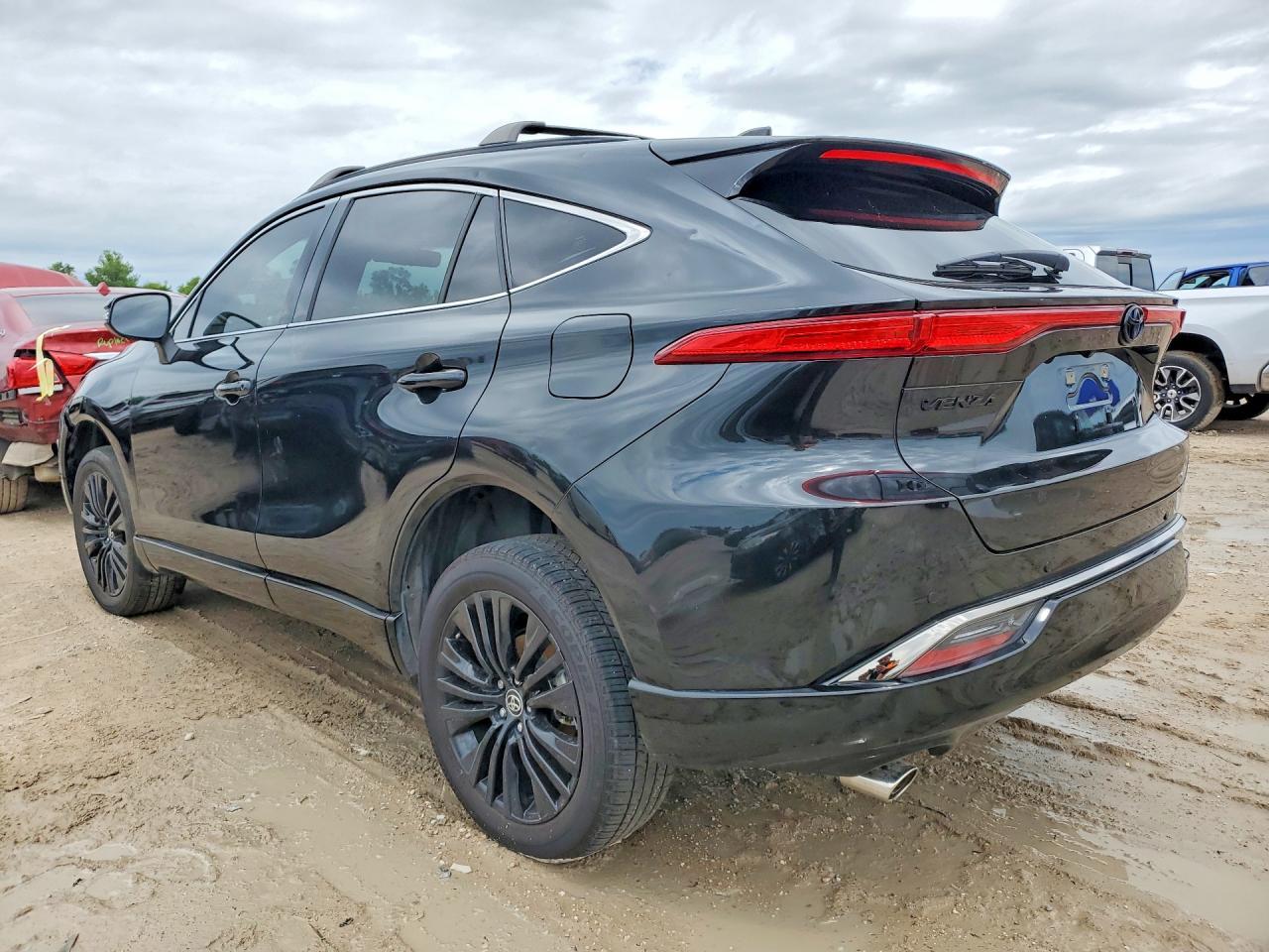 2024 Toyota Venza Nightshade Edition - Фото 2