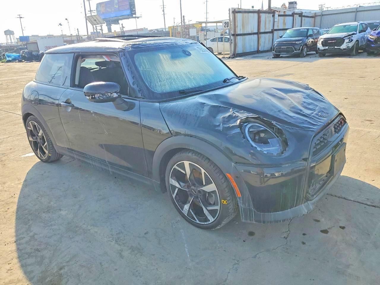 2025 Mini Cooper S - Фото 4