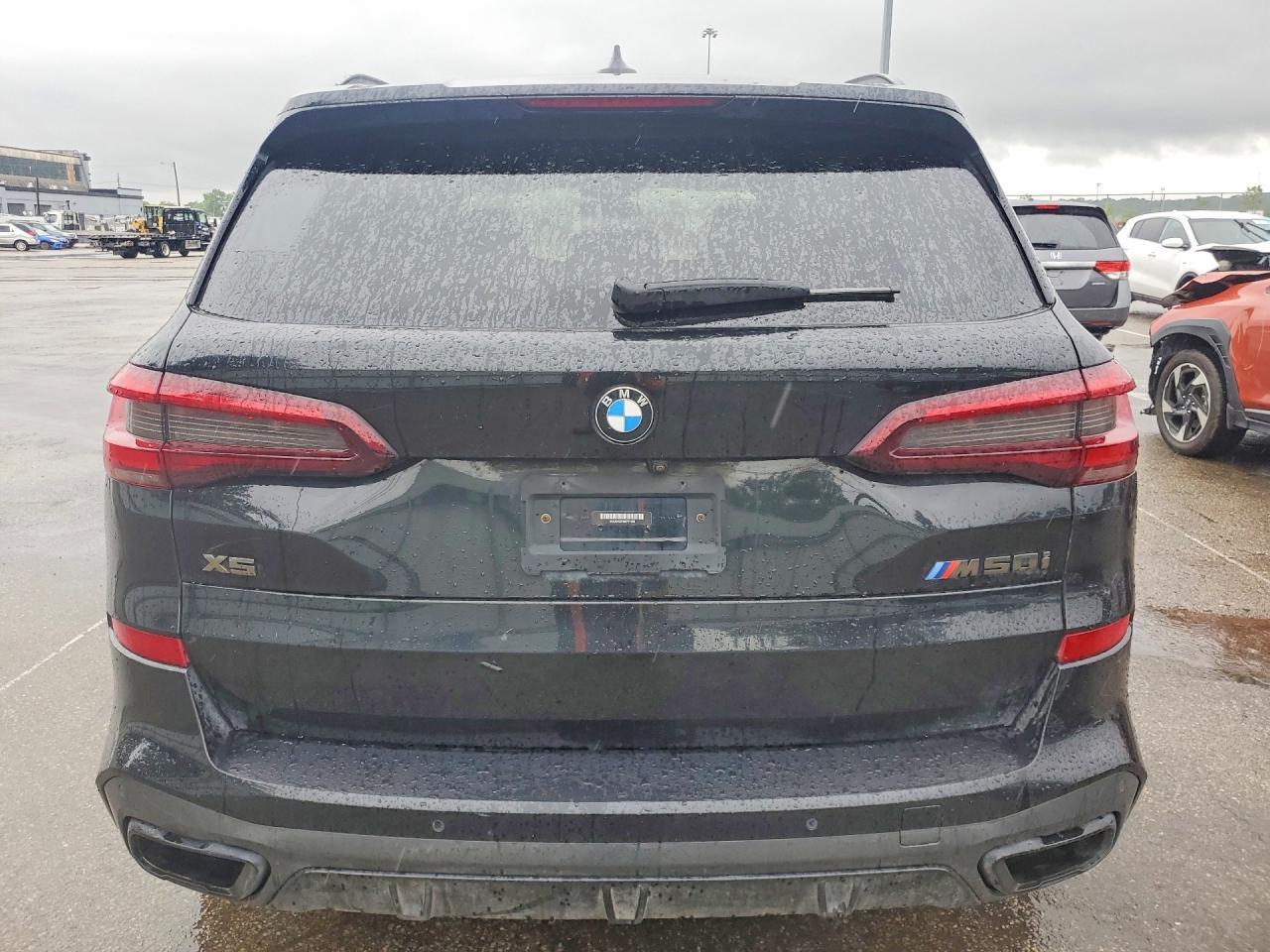 2021 BMW X5 M50I - Фото 6