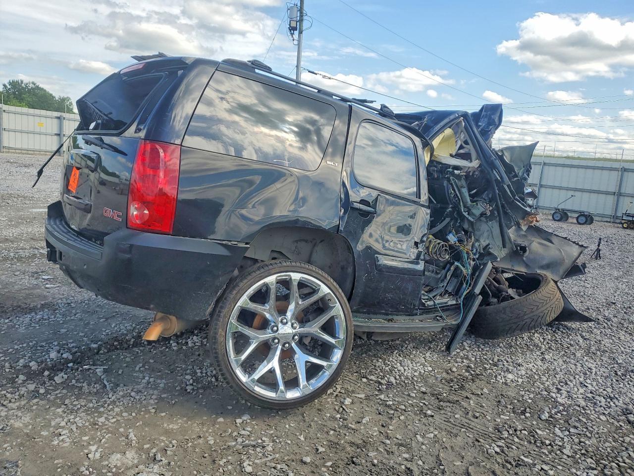 2007 GMC Yukon - Фото 3