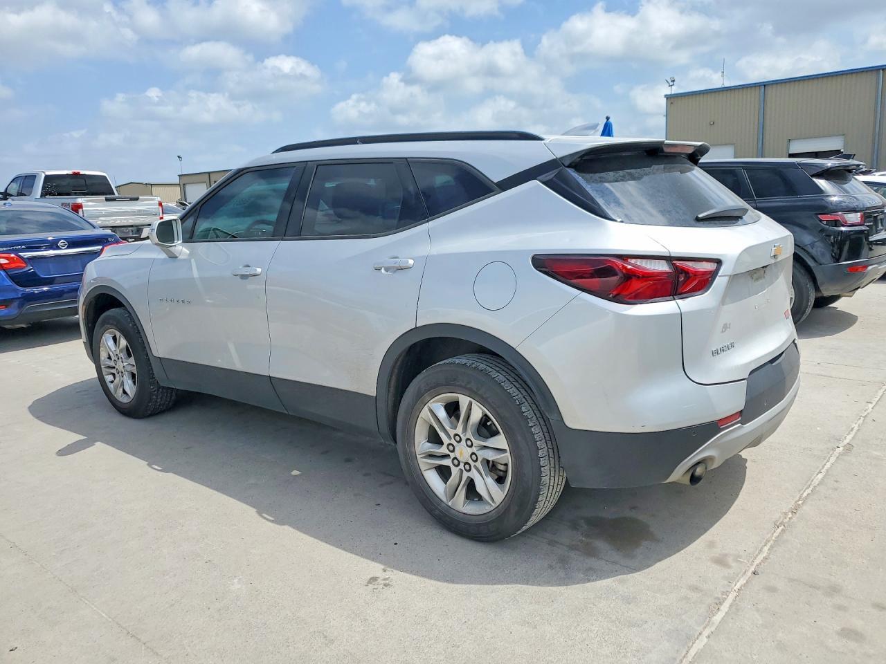 2020 Chevrolet Blazer 1Lt - Фото 2