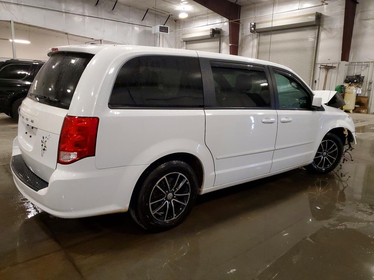 2016 Dodge Grand Caravan Sxt - Фото 3
