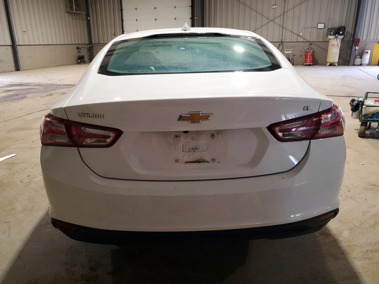 2021 Chevrolet Malibu Lt - Фото 6
