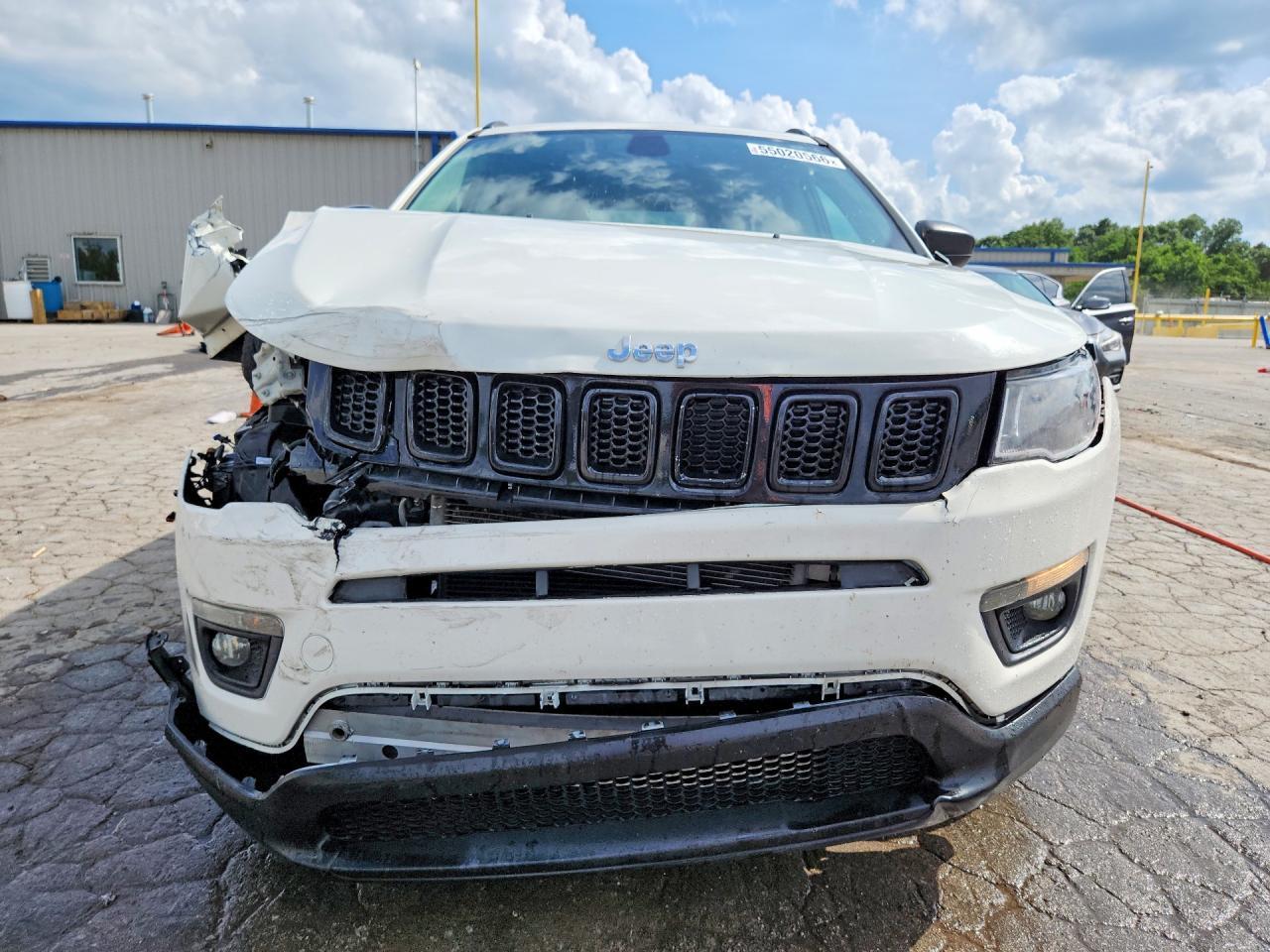2018 Jeep Compass Latitude - Image 5