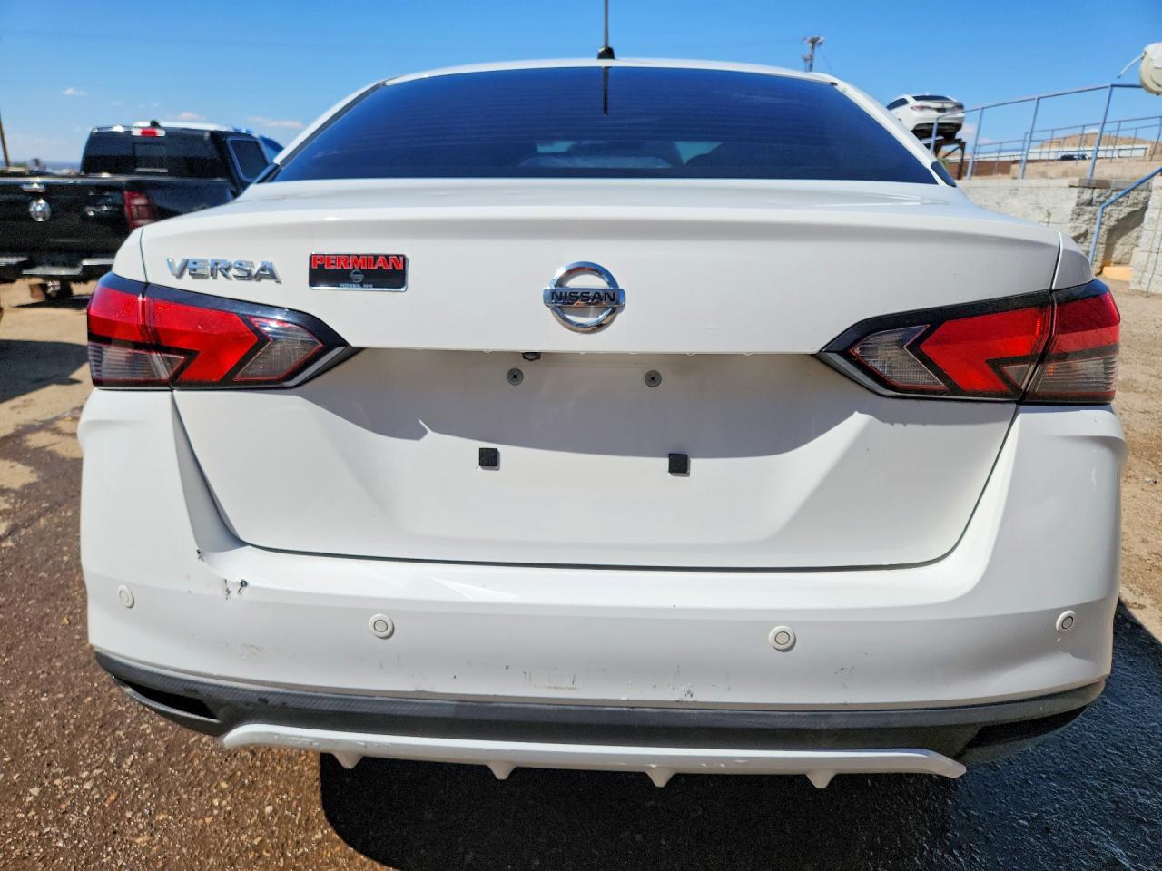 2020 Nissan Versa S - Фото 6