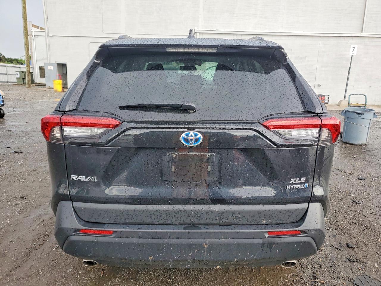 2024 Toyota Rav4 Xle Premium - Image 6