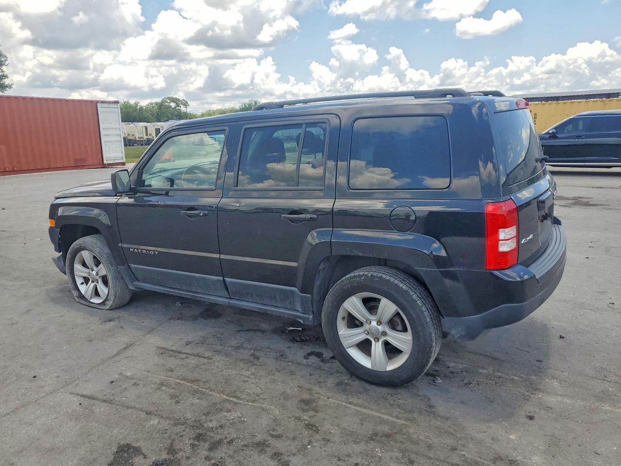 2016 Jeep Patriot Latitude - Фото 2