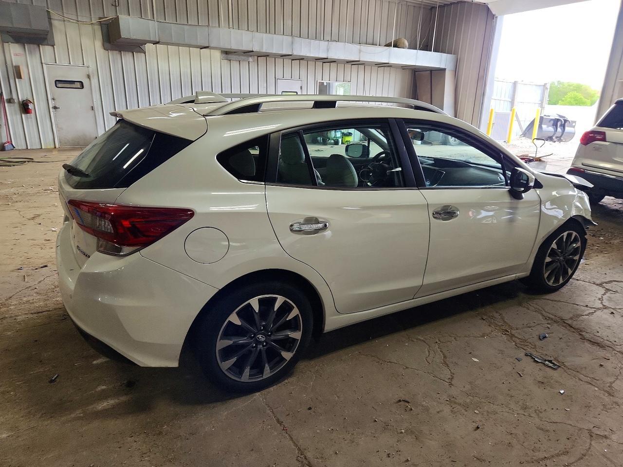 2020 Subaru Impreza Limited - Фото 3