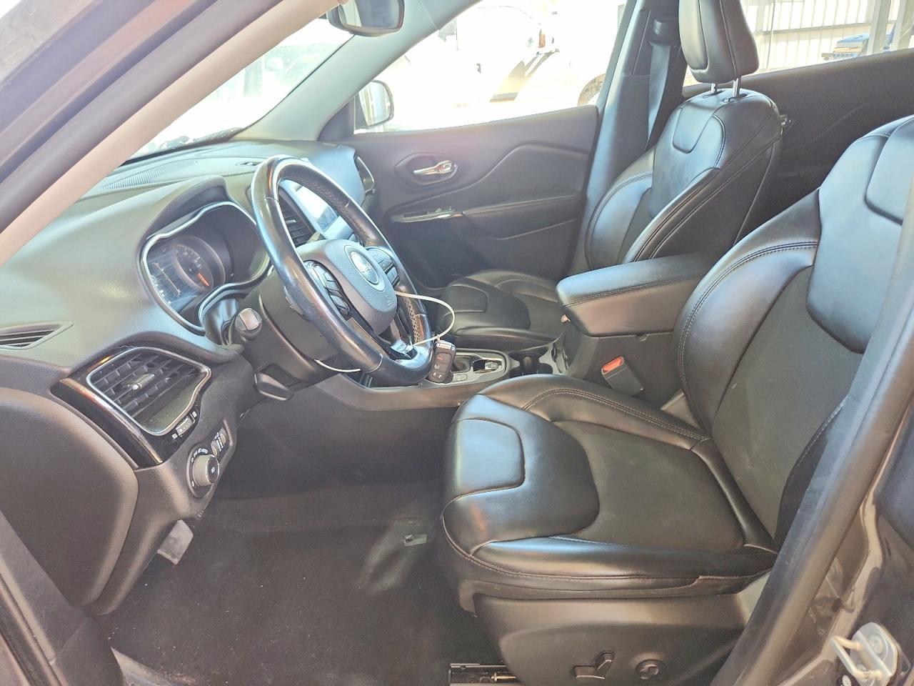 2021 Jeep Cherokee Latitude Plus - Фото 7