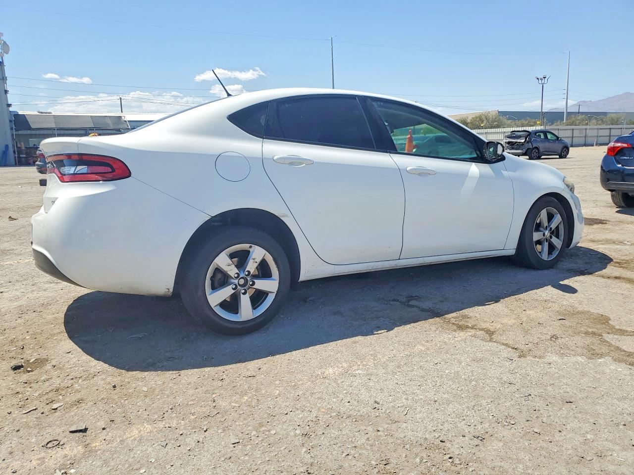 2016 Dodge Dart Sxt - Image 3