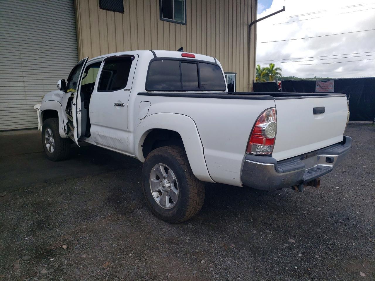 2013 Toyota Tacoma Double Cab - Фото 2