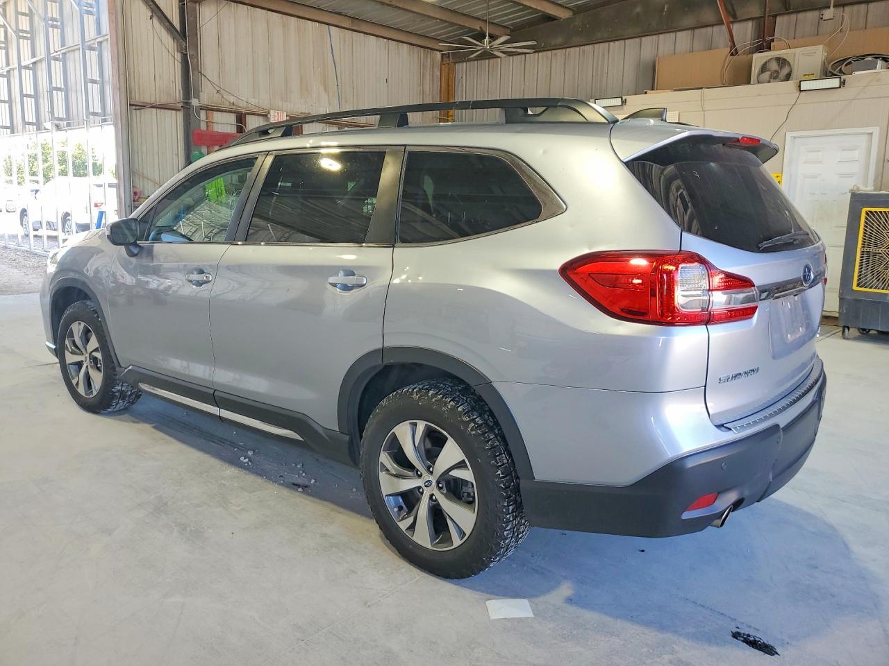 2021 Subaru Ascent Limited - Фото 2