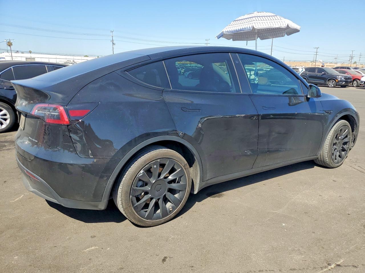 2022 Tesla Model Y - Фото 3